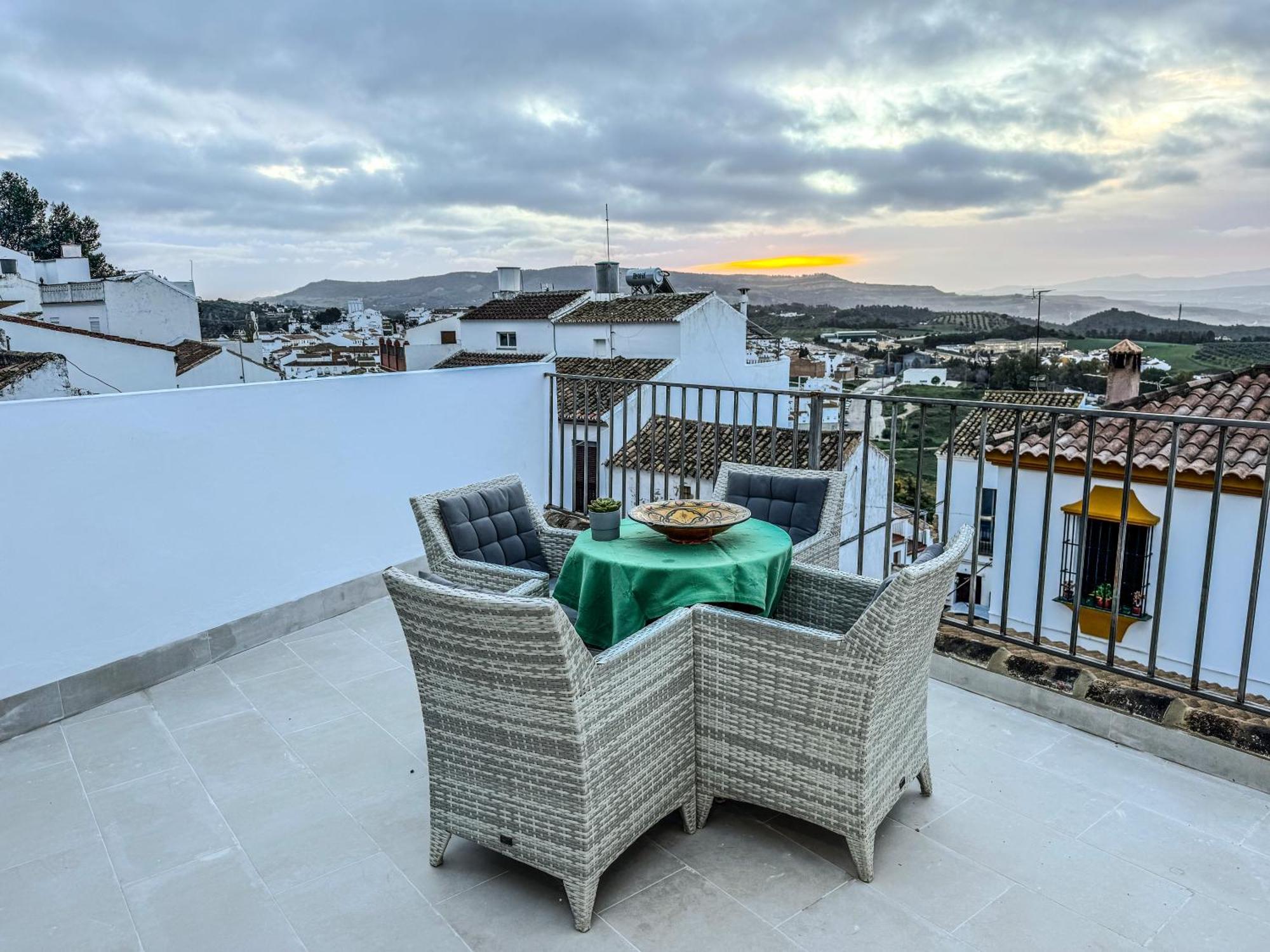 Вилла Lemon Tree Patio Ольвера Экстерьер фото